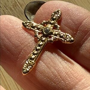 Gold toned Ornate Cross Pendant